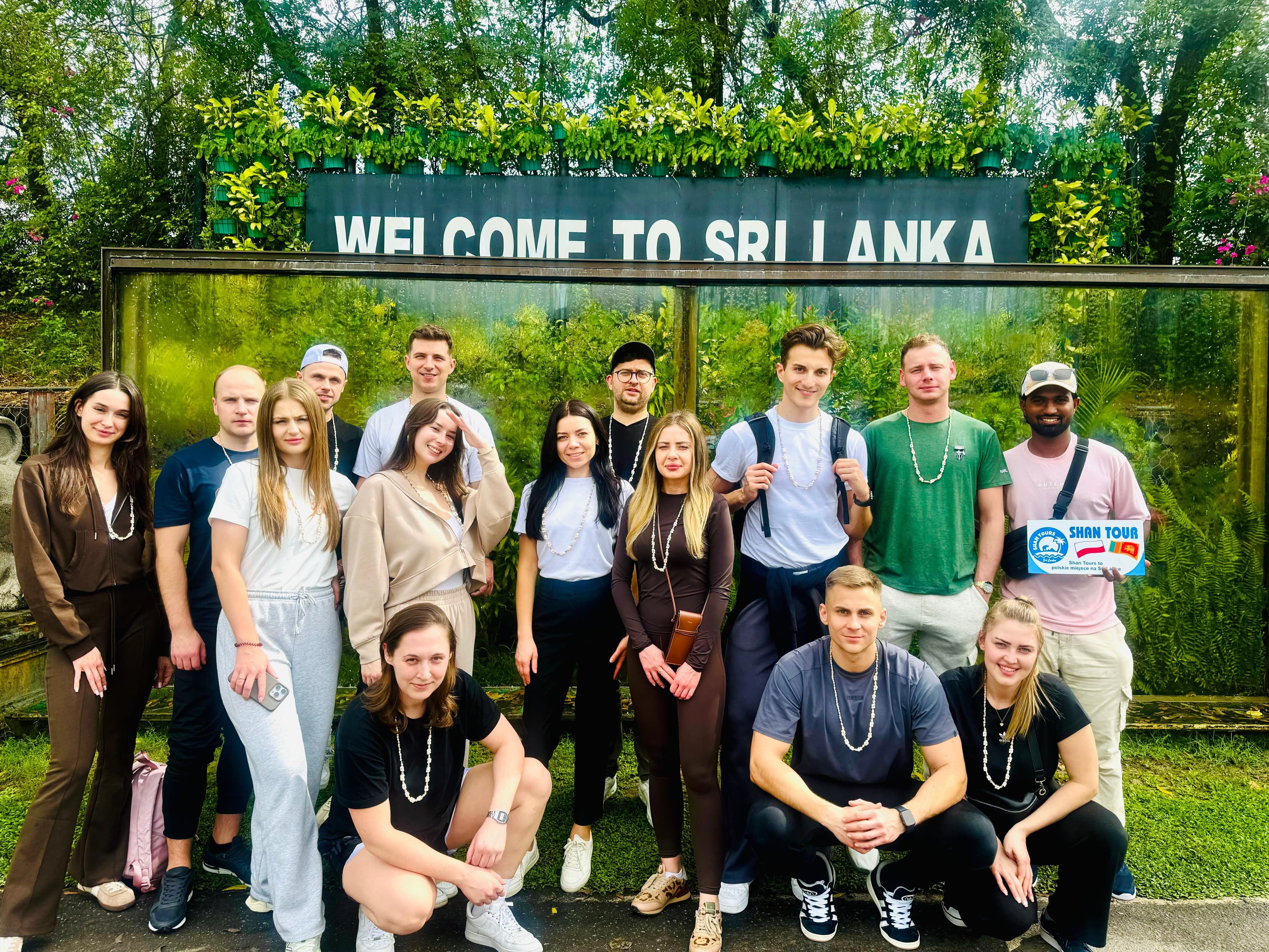 Travelers in Sri Lanka